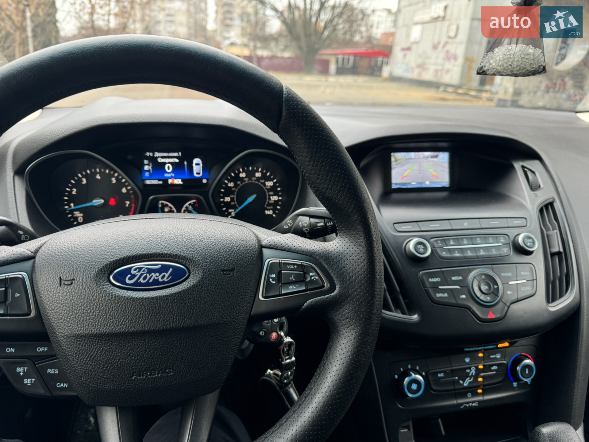 2018 Ford Focus - мініатюра 16