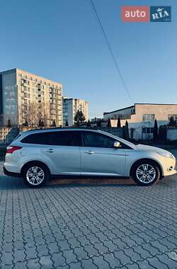 Универсал Ford Focus 2012 в 