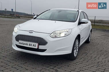 Хетчбек Ford Focus 2013 в Радивиліві