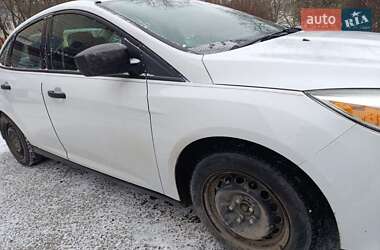 Седан Ford Focus 2015 в 