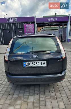 Универсал Ford Focus 2010 в Ровно