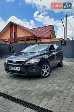 Универсал Ford Focus 2010 в 