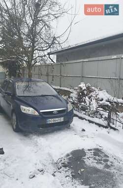 Хэтчбек Ford Focus 2010 в 
