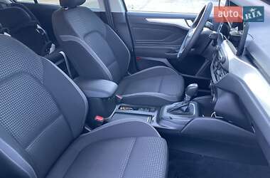Хэтчбек Ford Focus 2020 в 