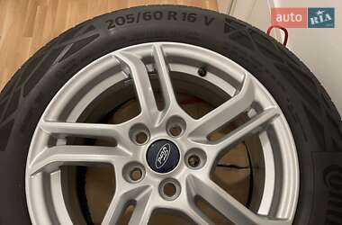 Хэтчбек Ford Focus 2020 в 
