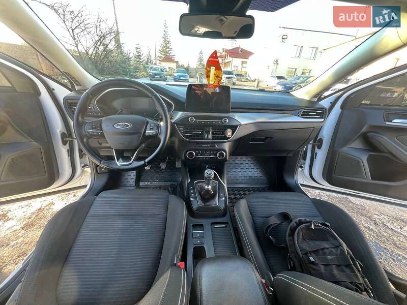 Универсал Ford Focus 2019 в Луцке фото 24 Универсал Ford Focus 2019 в Луцке