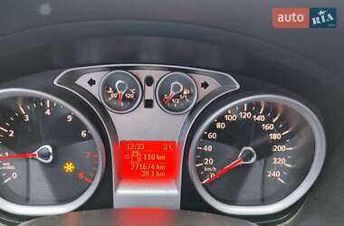 Седан Ford Focus 2011 в Березані