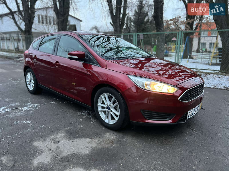 Хэтчбек Ford Focus 2015 в Ровно