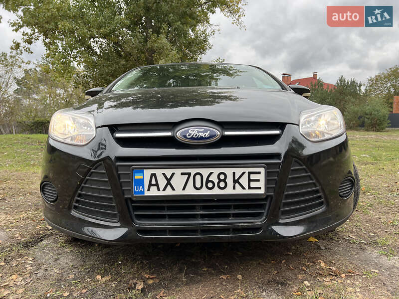 Хэтчбек Ford Focus 2014 в Киеве