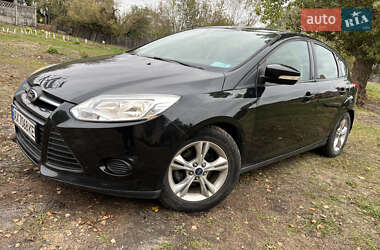 Хэтчбек Ford Focus 2014 в 