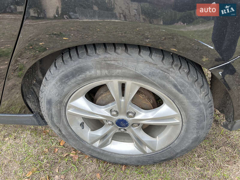 Хэтчбек Ford Focus 2014 в Киеве