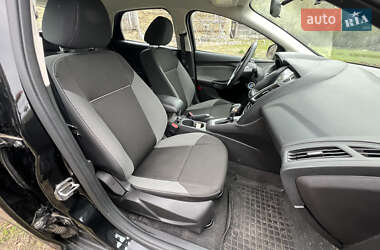 Хэтчбек Ford Focus 2014 в 