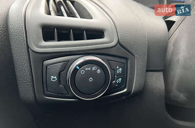 Хэтчбек Ford Focus 2014 в 