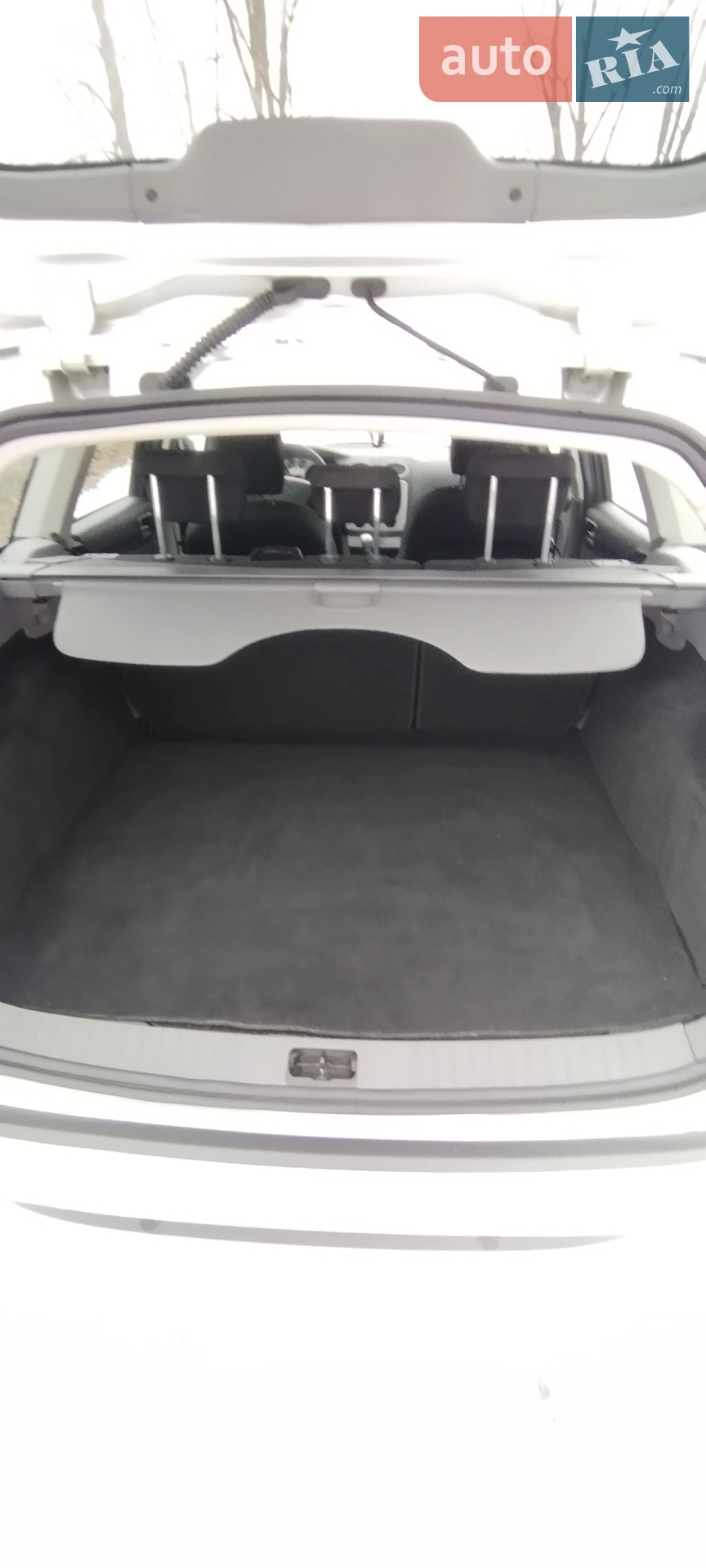 2010 Ford Focus - мініатюра 21
