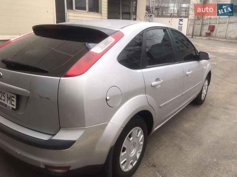 Хэтчбек Ford Focus 2007 в Киеве