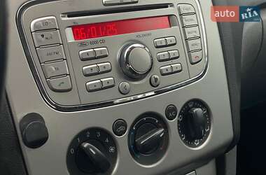 Хэтчбек Ford Focus 2008 в 