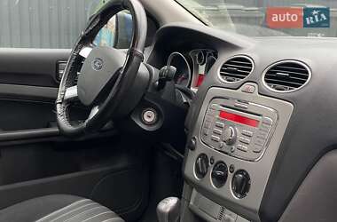 Хэтчбек Ford Focus 2008 в 