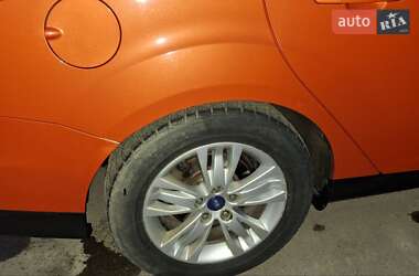 Универсал Ford Focus 2011 в 
