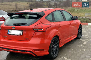 Хэтчбек Ford Focus 2015 в 