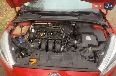 Хэтчбек Ford Focus 2015 в 