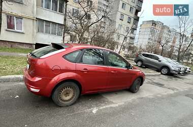 Хэтчбек Ford Focus 2010 в 