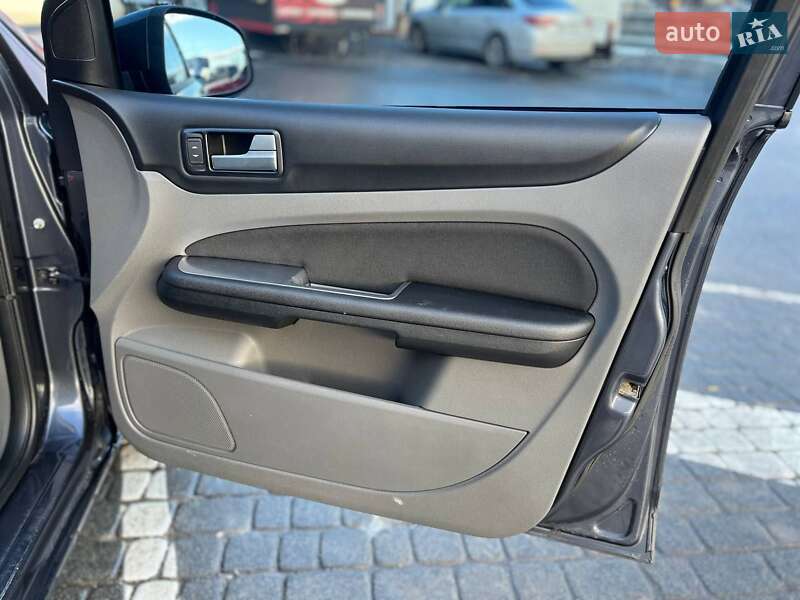 Седан Ford Focus 2011 в Краматорске