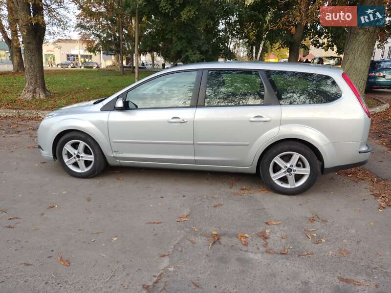 Универсал Ford Focus 2006 в Дубно