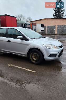 Хэтчбек Ford Focus 2010 в 