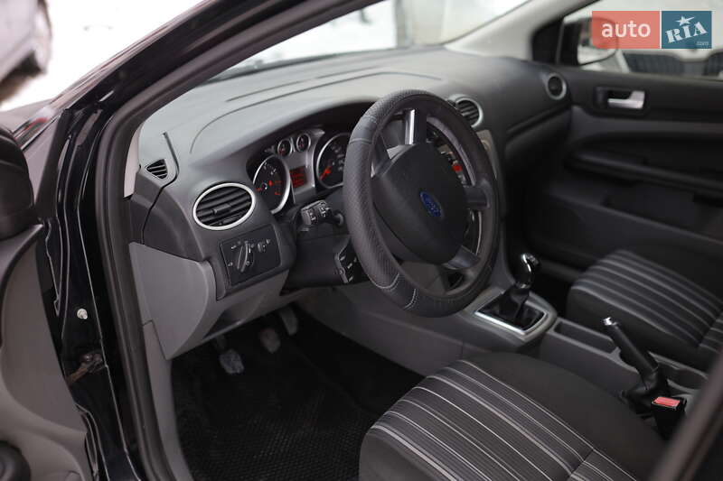 Хэтчбек Ford Focus 2008 в Тернополе
