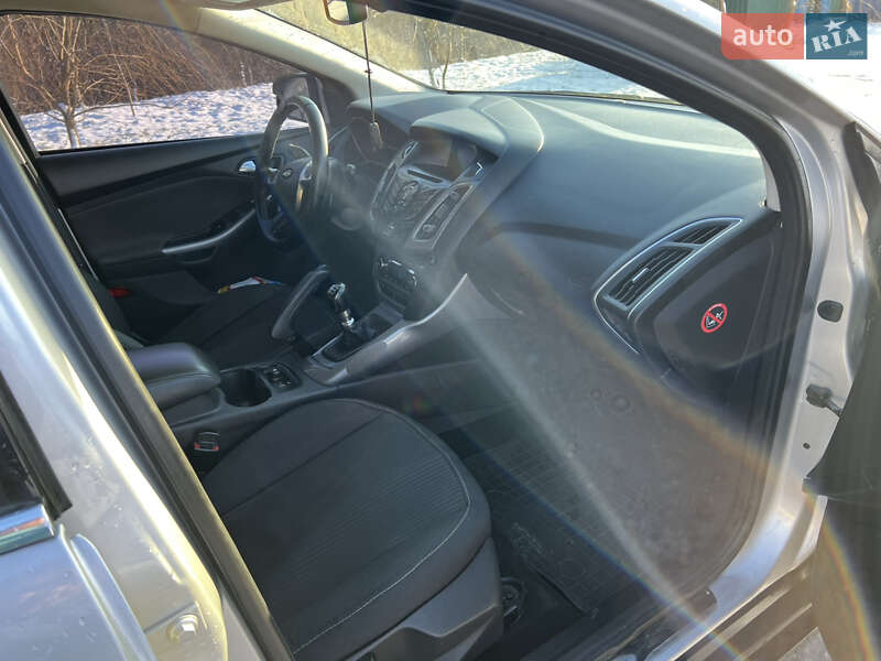 Хэтчбек Ford Focus 2011 в Ивано-Франковске фото 14 Хэтчбек Ford Focus 2011 в Ивано-Франковске