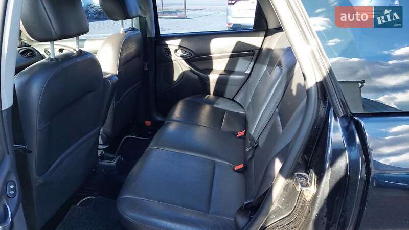 Универсал Ford Focus 2003 в Дубно