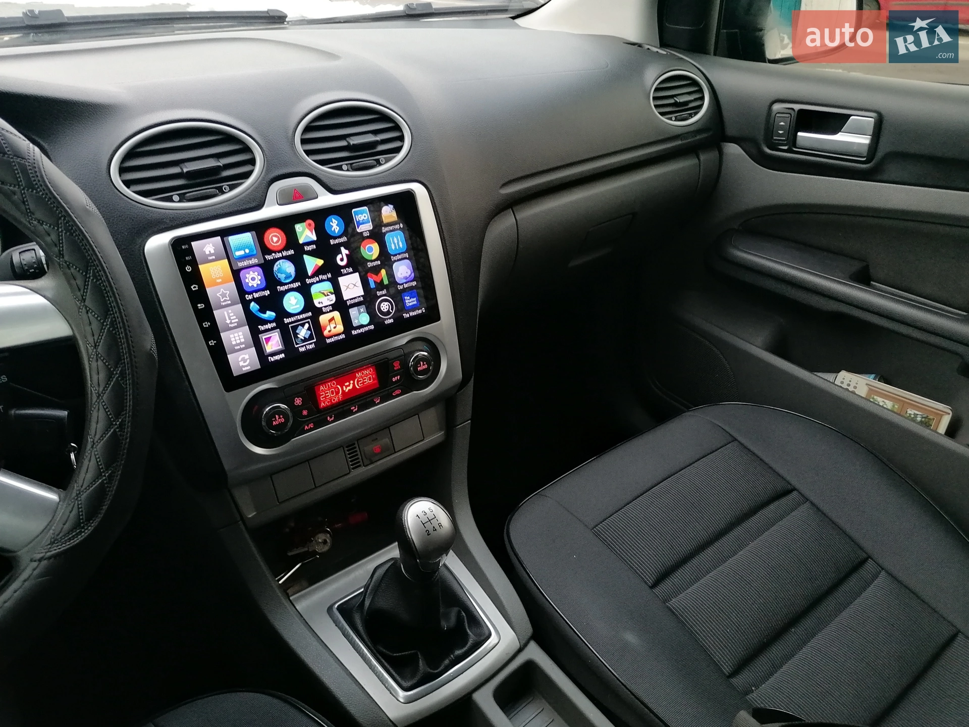 2010 Ford Focus - мініатюра 6