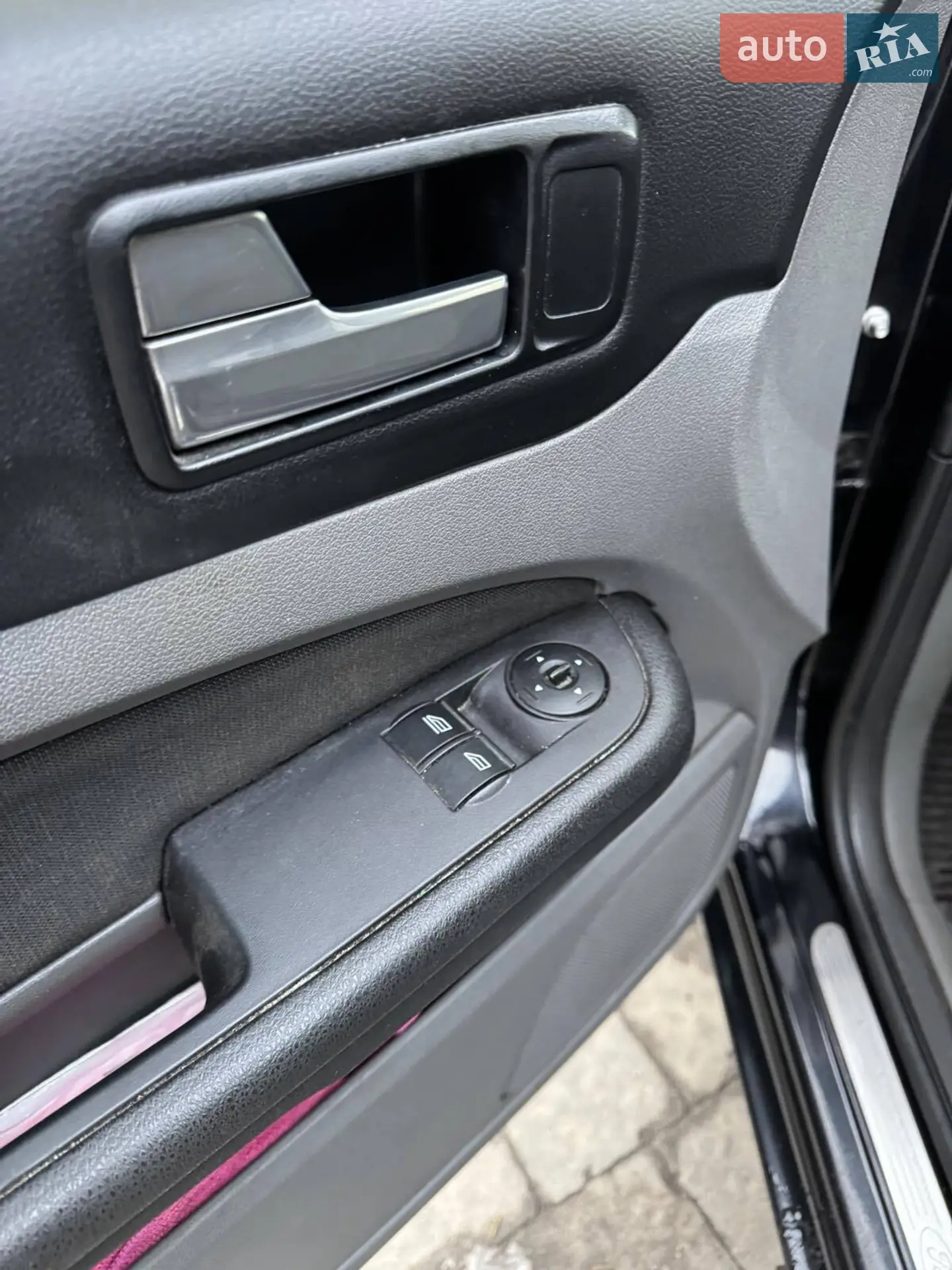 2010 Ford Focus - мініатюра 17