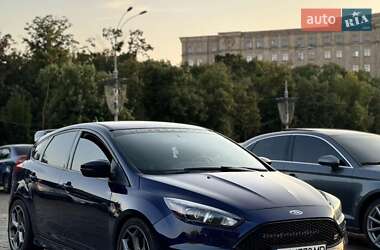 Хетчбек Ford Focus 2016 в Харкові