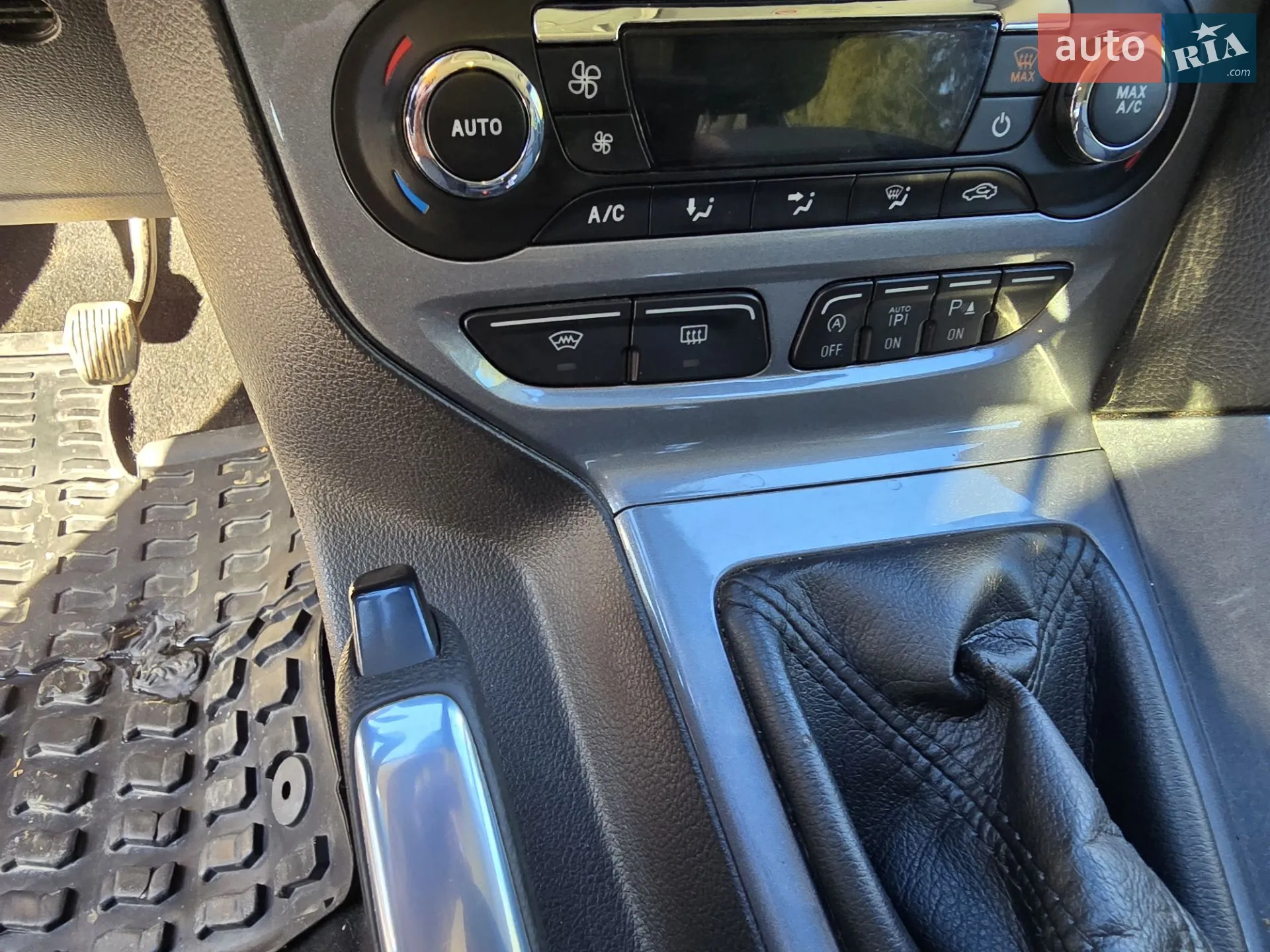 2011 Ford Focus - мініатюра 12
