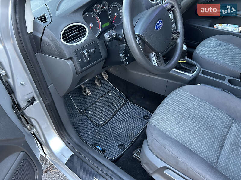 Универсал Ford Focus 2006 в Дубно