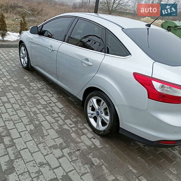 Седан Ford Focus 2013 в Золочеве