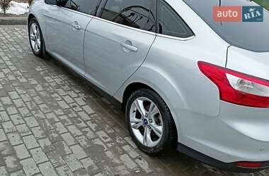 Седан Ford Focus 2013 в 