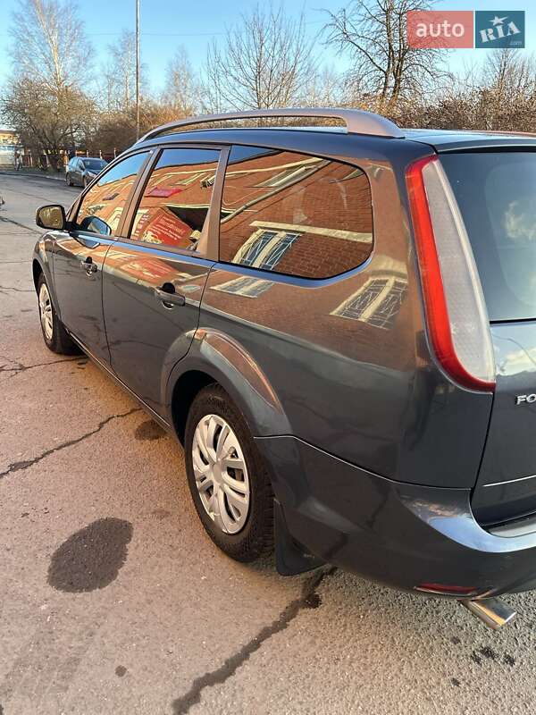 Универсал Ford Focus 2008 в Староконстантинове