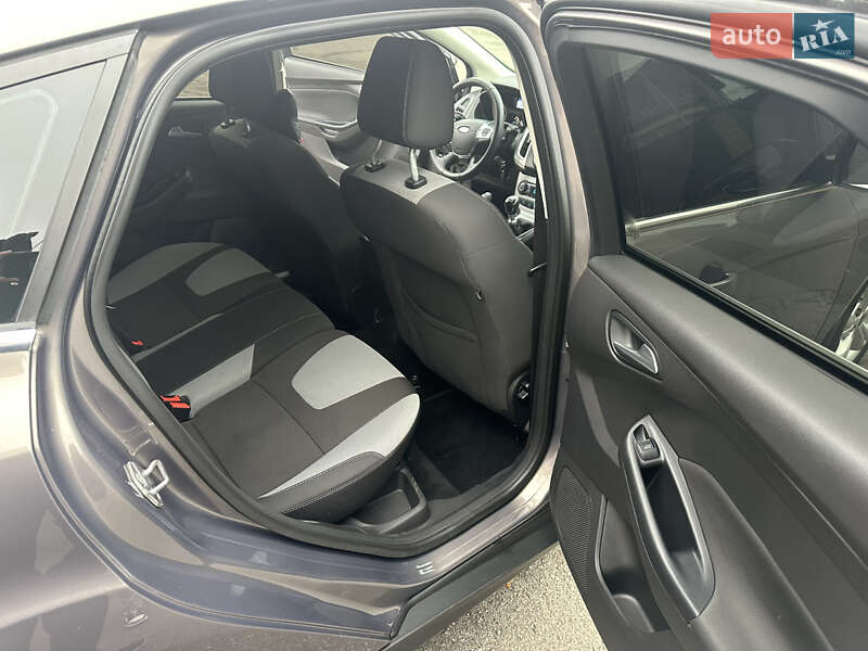 Хэтчбек Ford Focus 2013 в Киеве