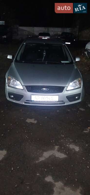 Хэтчбек Ford Focus 2007 в 