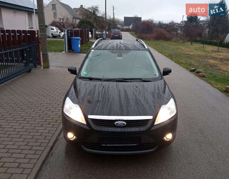 Универсал Ford Focus 2010 в 