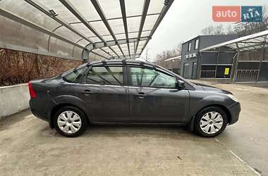 Седан Ford Focus 2010 в Киеве