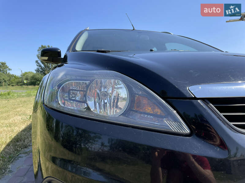 Универсал Ford Focus 2009 в Нововолынске