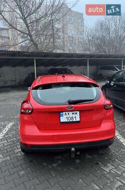 Хэтчбек Ford Focus 2016 в 