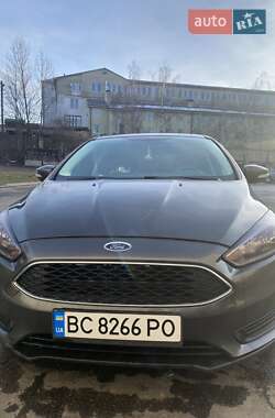 Хэтчбек Ford Focus 2016 в 