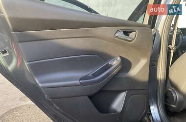 Хэтчбек Ford Focus 2016 в 