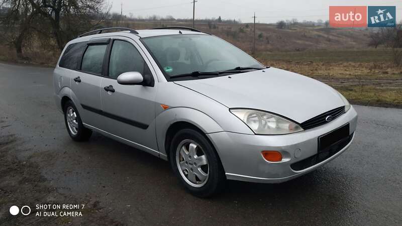 Універсал Ford Focus 2001 в Здолбуніві