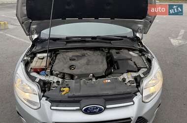 Хетчбек Ford Focus 2013 в Пустомитах