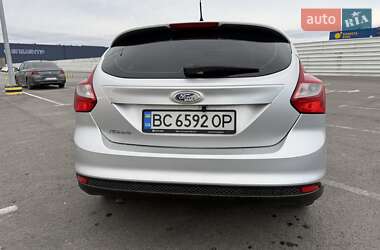 Хетчбек Ford Focus 2013 в Пустомитах